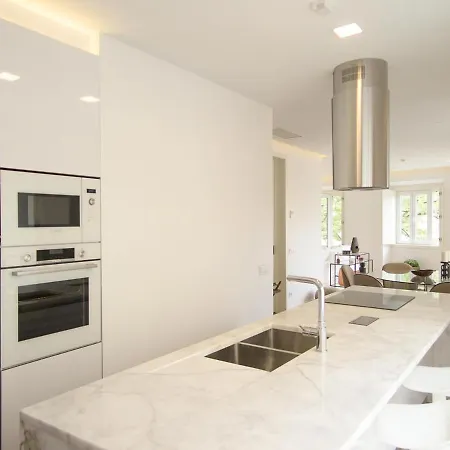 Eduardo Vii Park Great Bright With Ac Elevator Лісабон